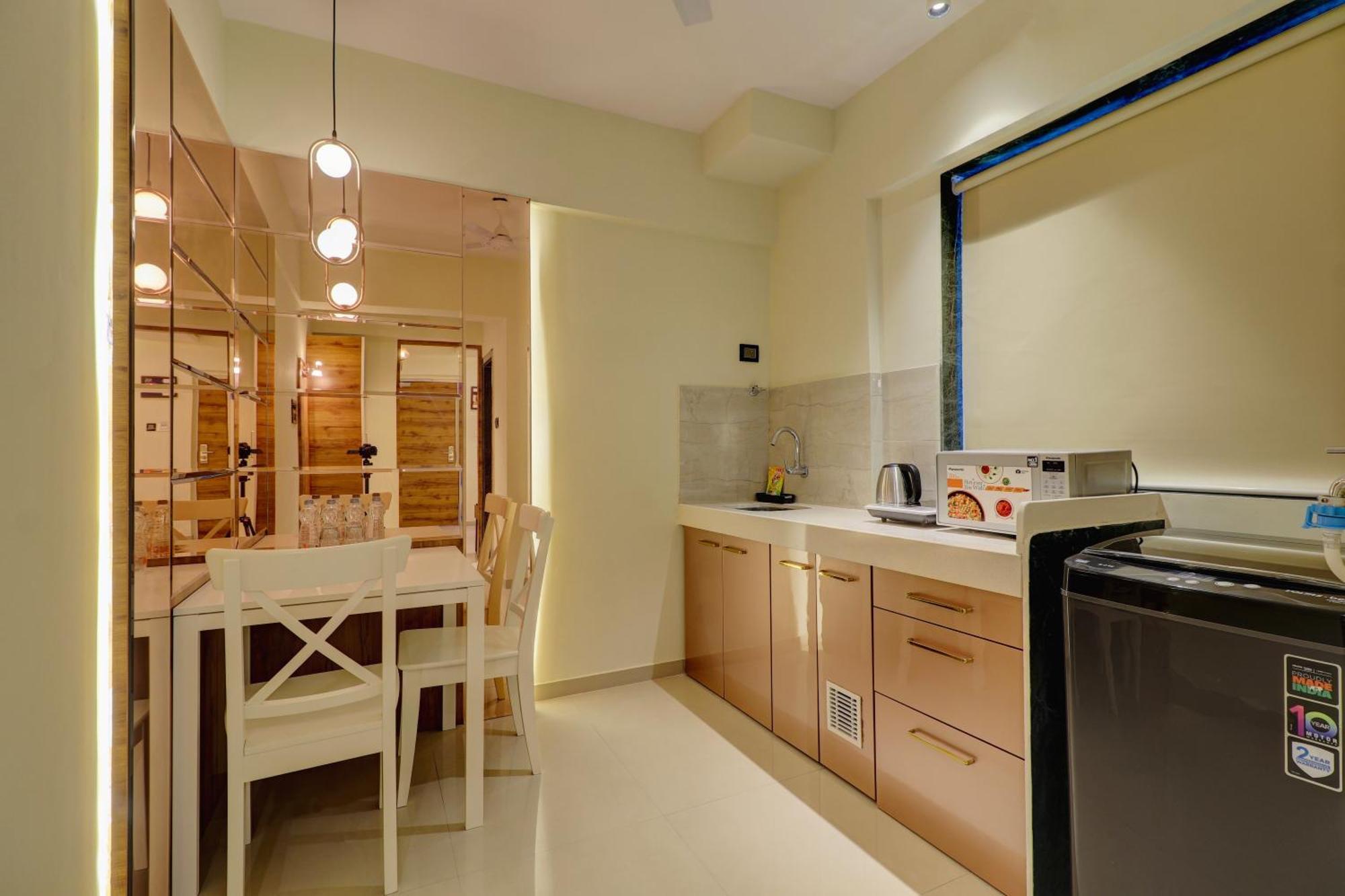 Home2 Suites And Service Apartments, Mumbai Airport Eksteriør bilde