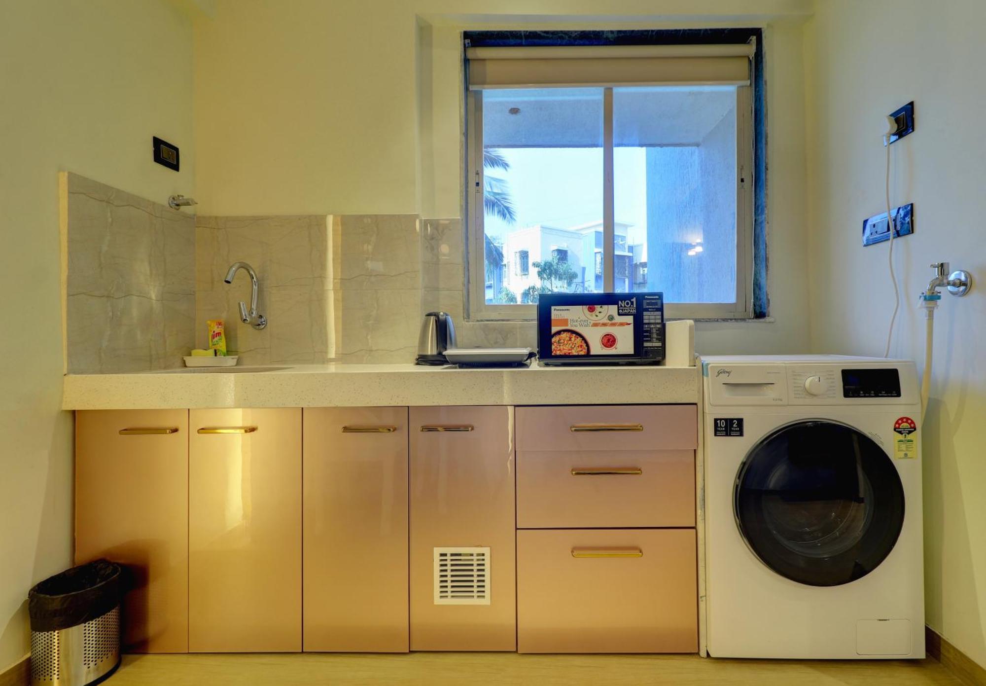 Home2 Suites And Service Apartments, Mumbai Airport Eksteriør bilde